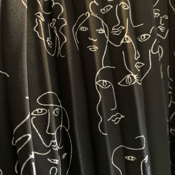 A New Day Pleated Abstract Midi Skirt - Picture 2 of 3